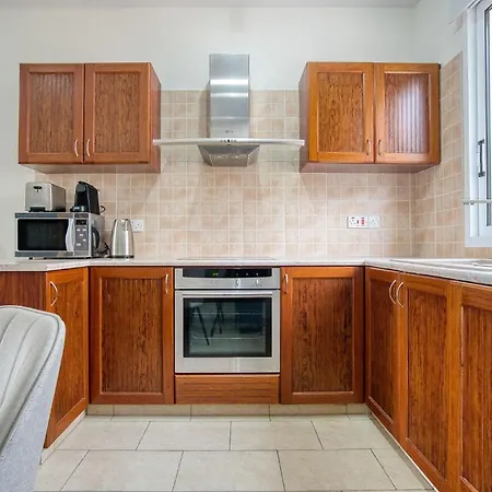 Eden Heights E302 * Klorakas