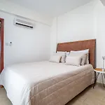 Apartment Eden Heights E302 Klorakas