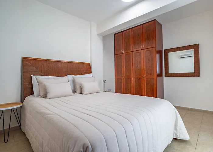 Eden Heights E302 Klorakas