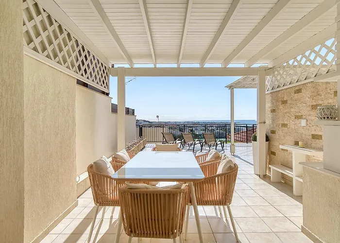 Lägenhet Eden Heights E302